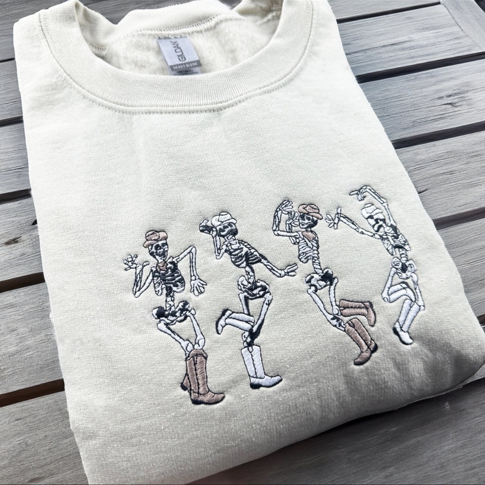 Gildan light pink Skelton Sweatshirt - Picture 4 of 4